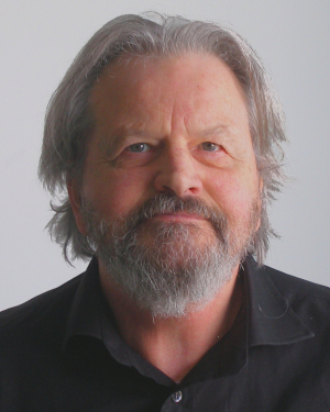 David Craig ("This is the best photo he could find?")